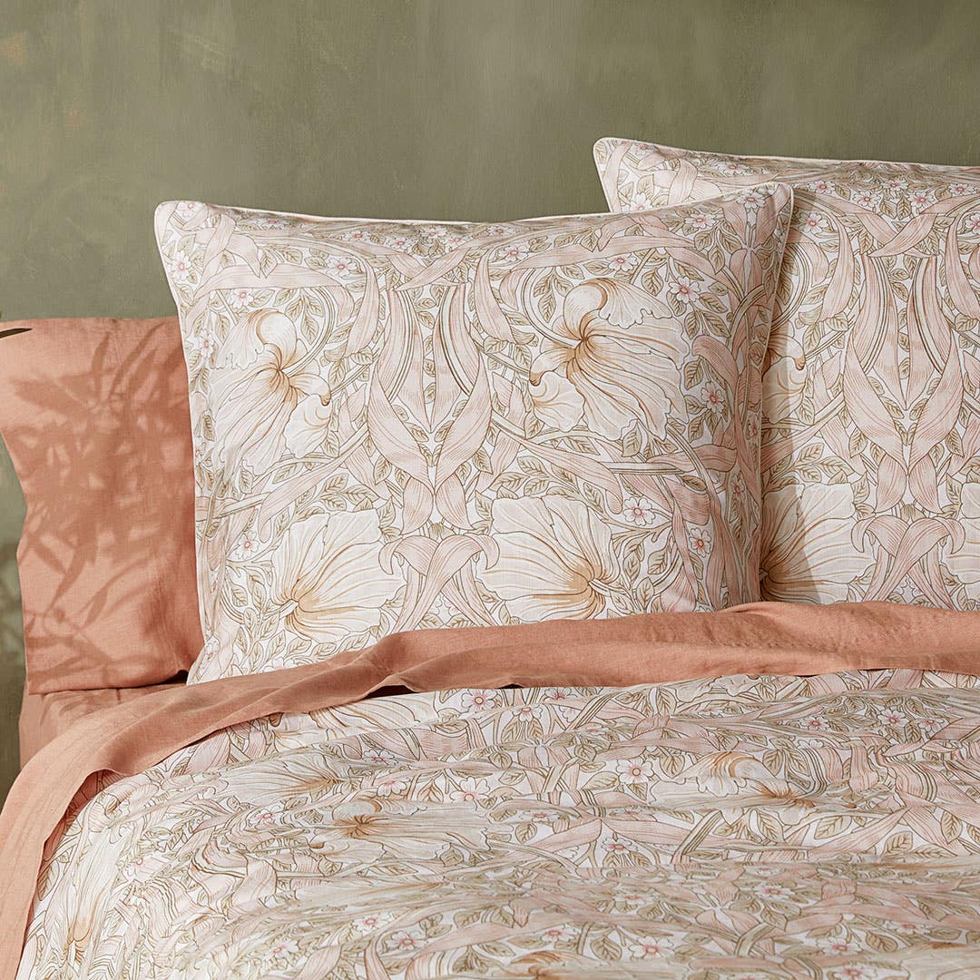 Pimpernel Quilt Cover - Pink